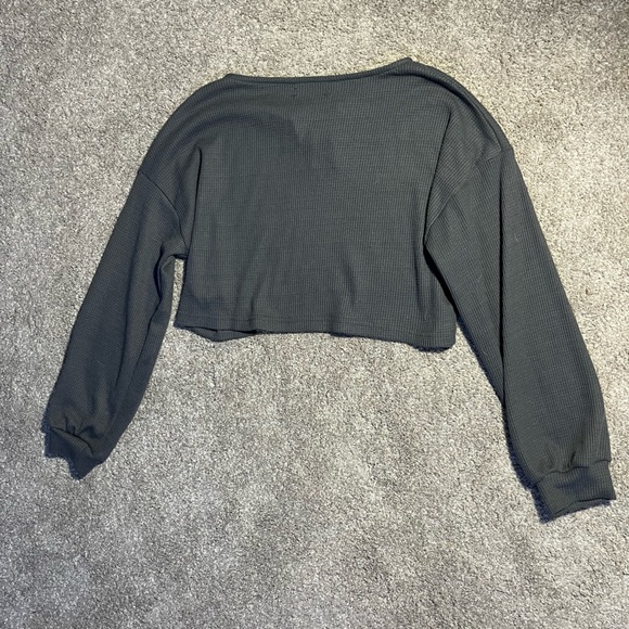 Cropped Longsleeve - Picture 3 of 3